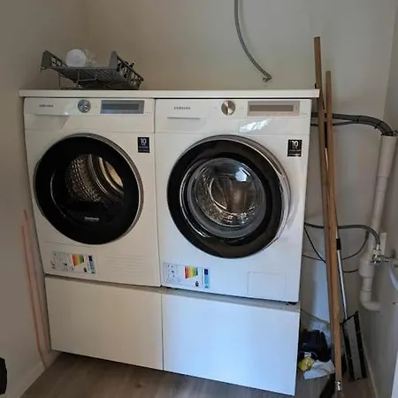 Nyoppusset Hus Med Utsikt. Βίλα