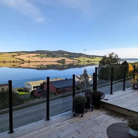 Villa Nyoppusset Hus Med Utsikt. Steinkjer